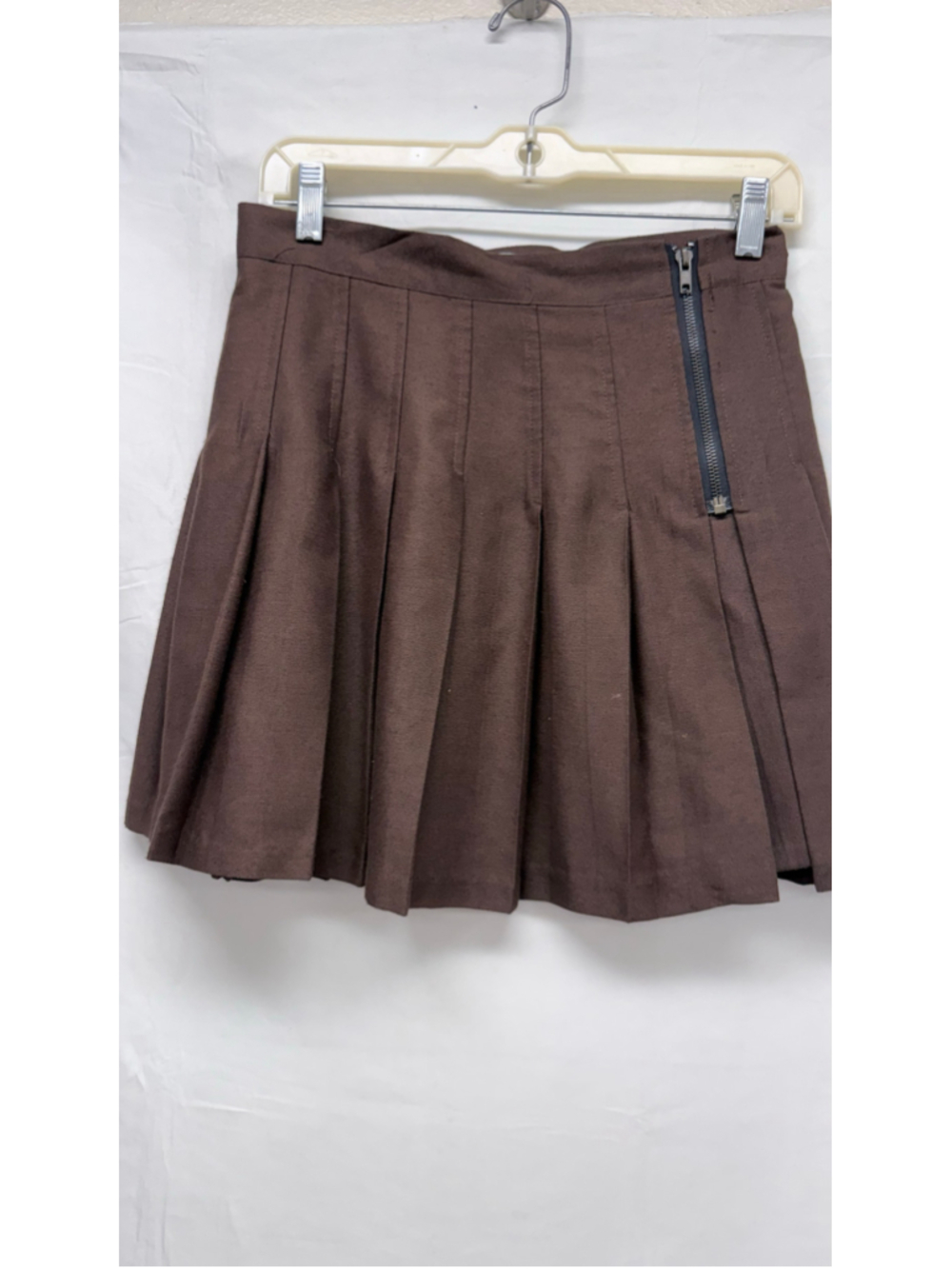Women's Vintage 90’s Contempo Casuals Brown Pleated Mini Skirt 9